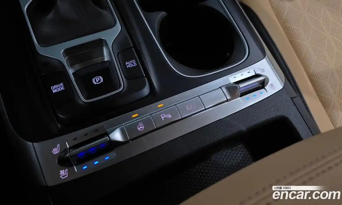 Kia Carnival 2023 3.5 автомат (гидро), фото 28