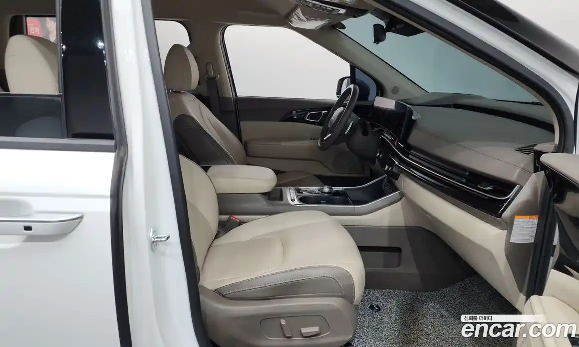 Kia Carnival 2024 1.6 автомат (гидро), фото 16