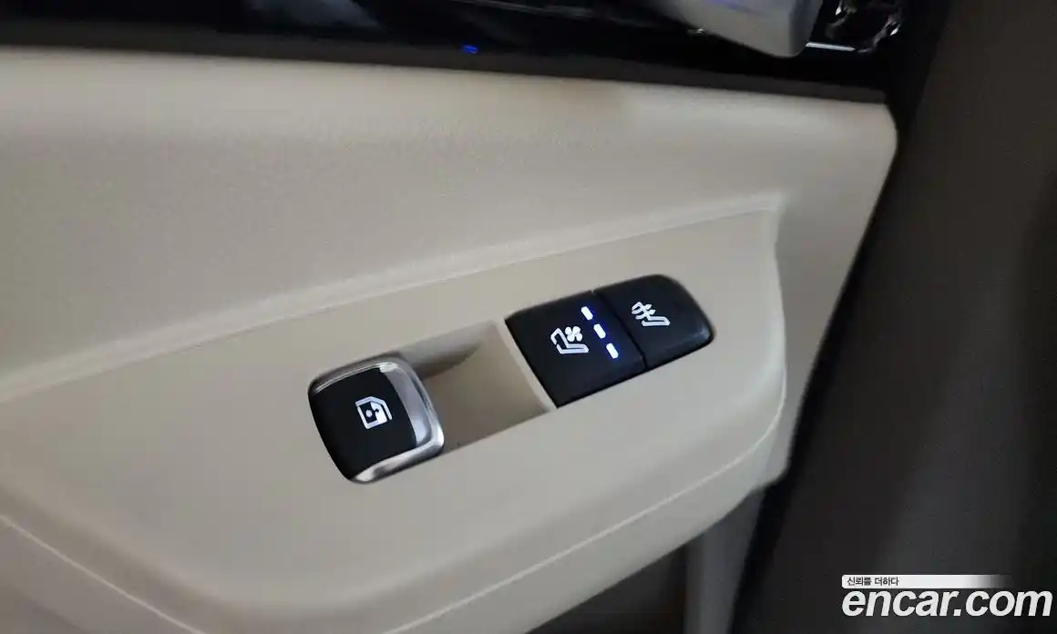Kia Carnival 2024 1.6 автомат (гидро), фото 27