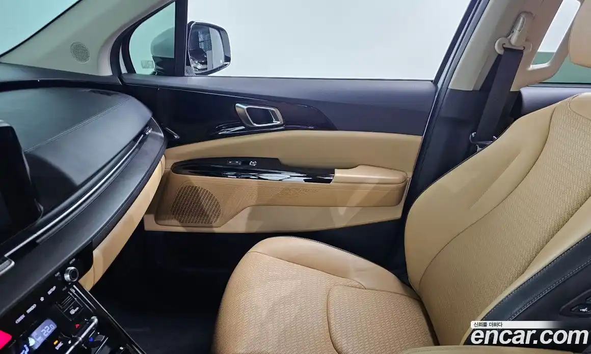 Kia Carnival 2022 2.2 автомат (гидро), фото 15