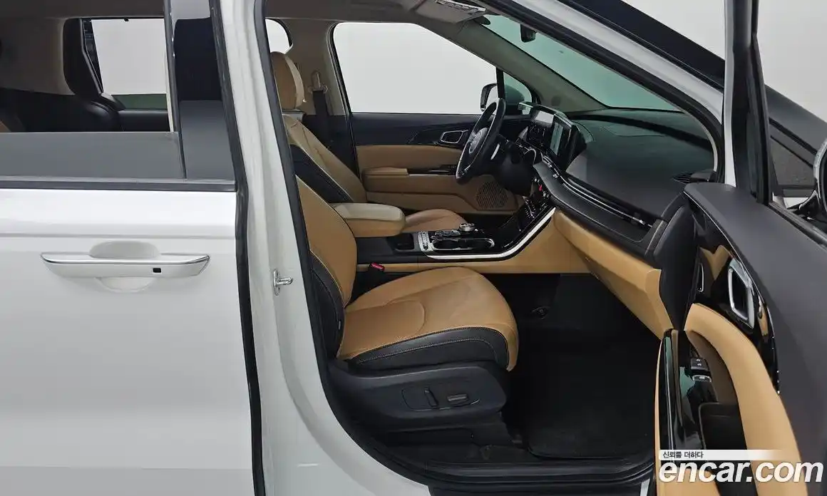 Kia Carnival 2022 2.2 автомат (гидро), фото 16