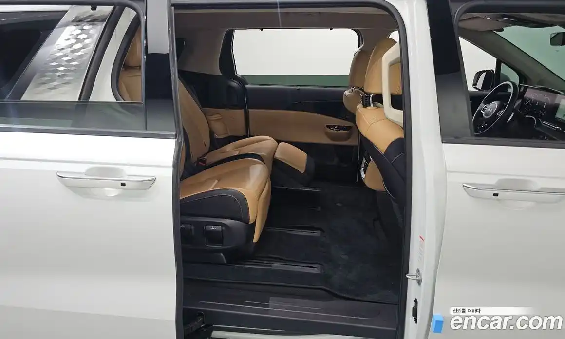 Kia Carnival 2022 2.2 автомат (гидро), фото 17
