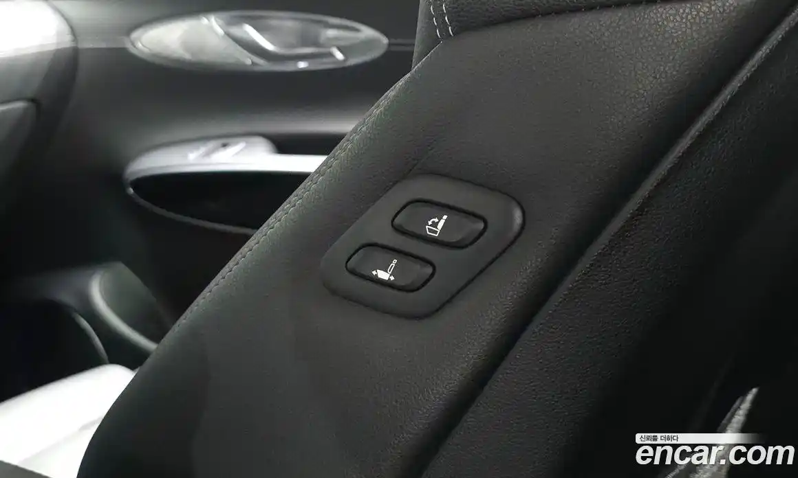 Genesis GV70 2022 2.5 автомат (гидро), фото 24