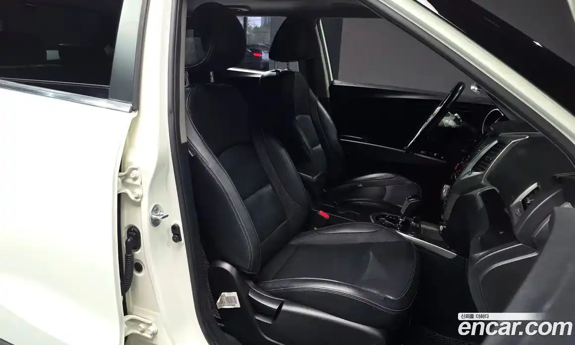 SsangYong TIBOLI 2015 1.6 автомат (гидро), фото 16