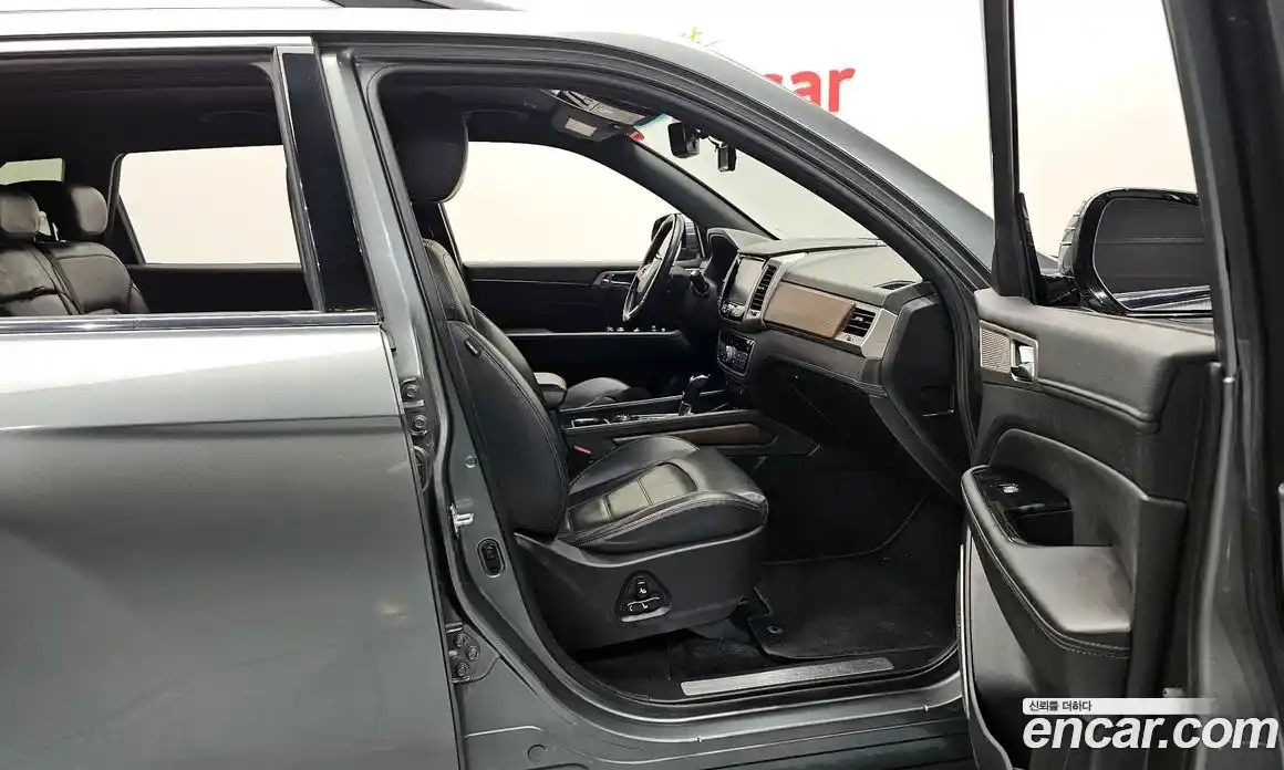 SsangYong Rexton 2017 2.2 автомат (гидро), фото 16