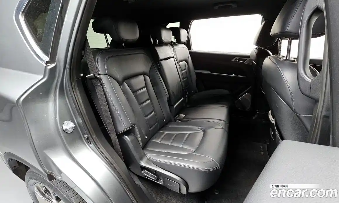 SsangYong Rexton 2017 2.2 автомат (гидро), фото 17