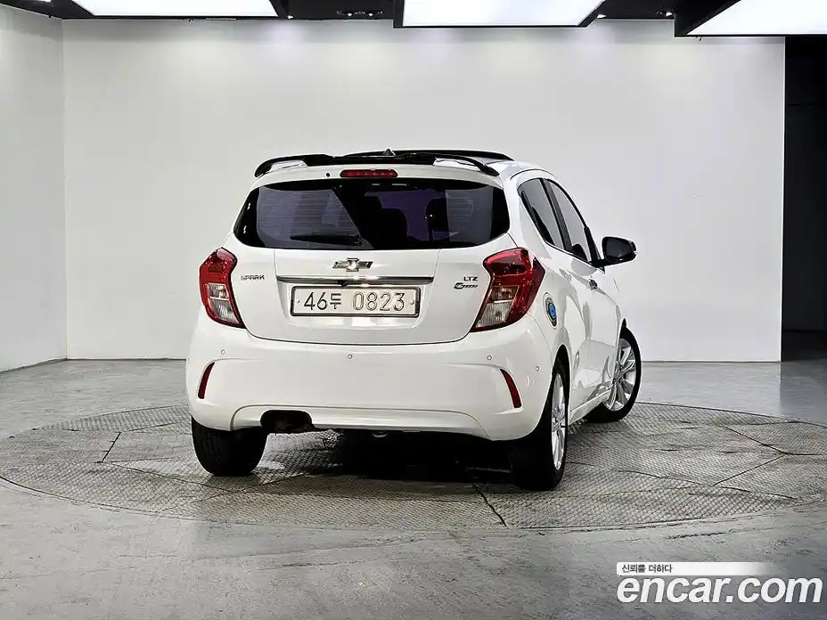 Chevrolet Spark 2016 1.0 гидро, фото 4