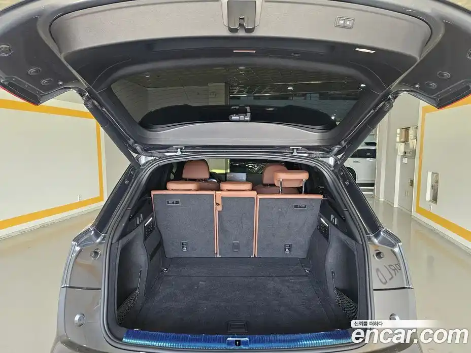 Audi Q5 2023 2.0 автомат (гидро), фото 9
