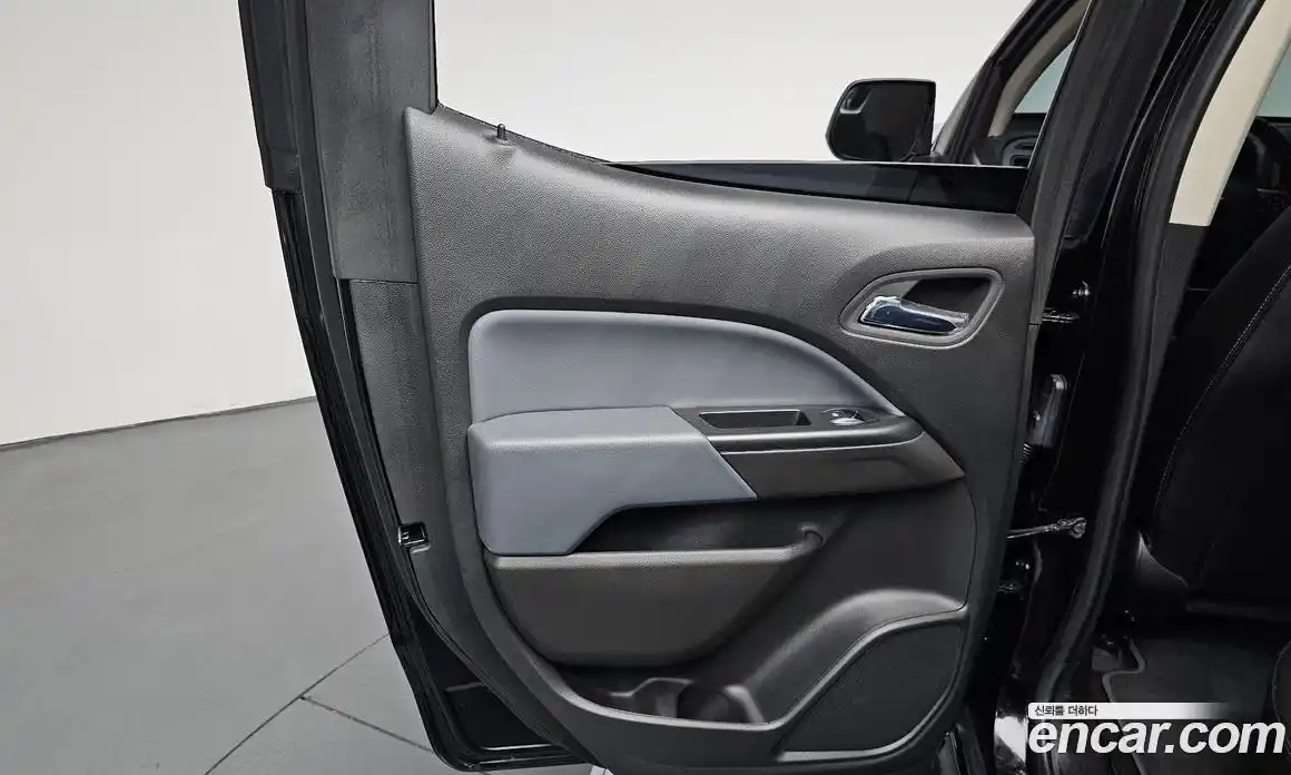 Chevrolet Colorado 2022 3.6 гидро, фото 15
