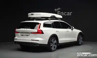 Volvo V60 2020 2.0 автомат (гидро), миниатюра 2