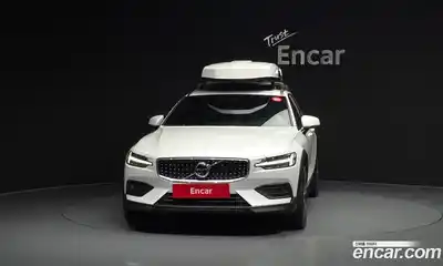 Volvo V60 2020 2.0 автомат (гидро), миниатюра 3