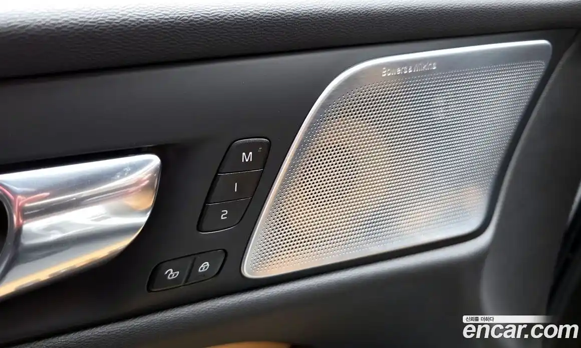 Volvo V60 2020 2.0 автомат (гидро), фото 33