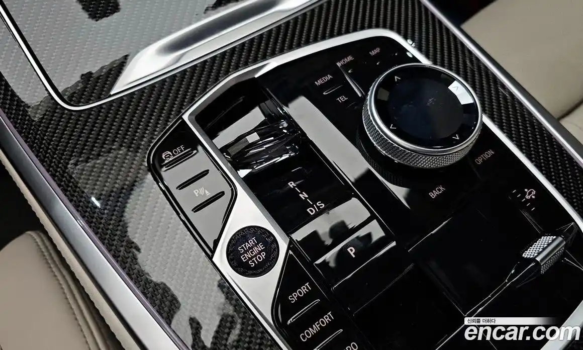 BMW X7 2025 3.0 автомат (гидро), фото 12