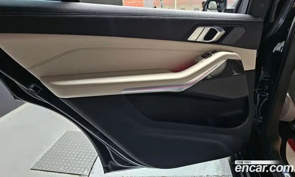 BMW X7 2025 3.0 автомат (гидро), фото 15