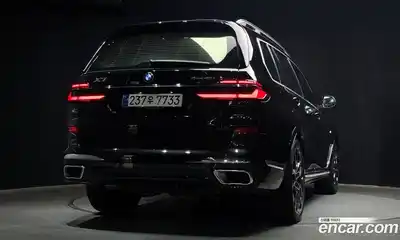 BMW X7 2025 3.0 автомат (гидро), миниатюра 2