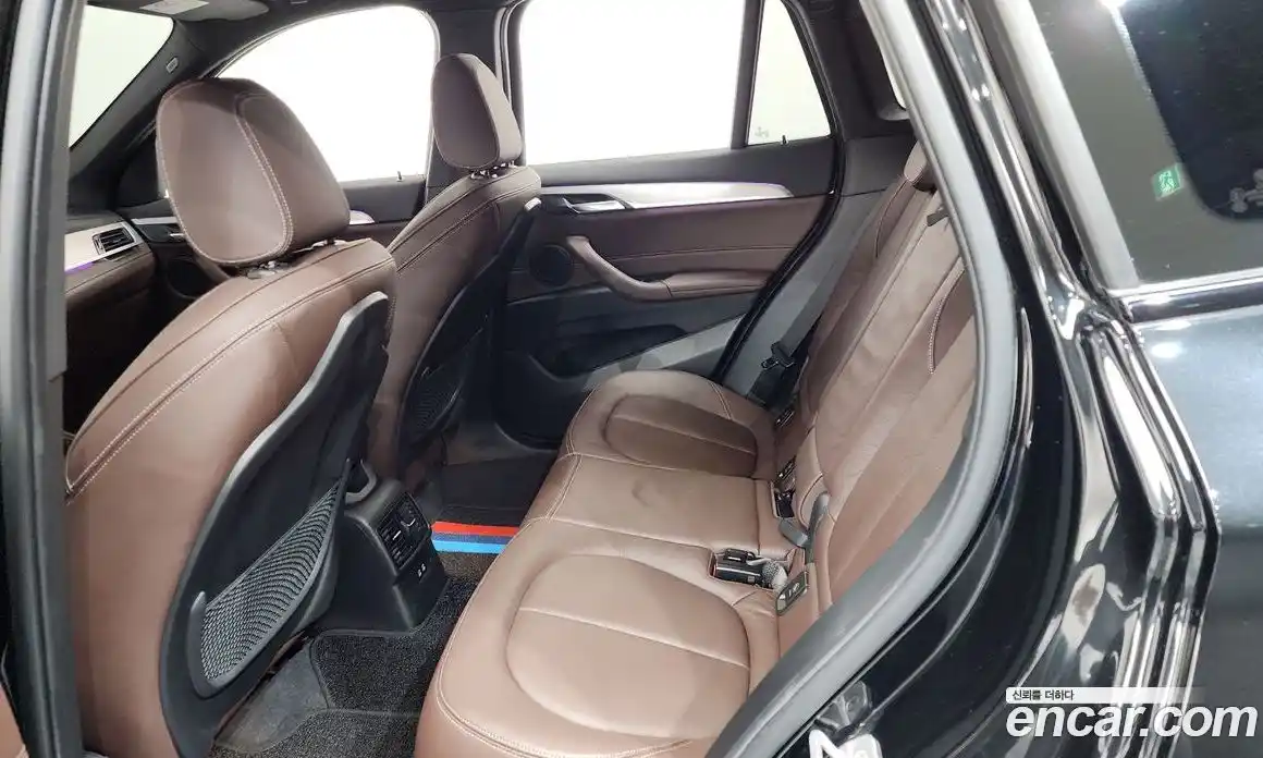 BMW X1 2022 2.0 гидро, фото 17