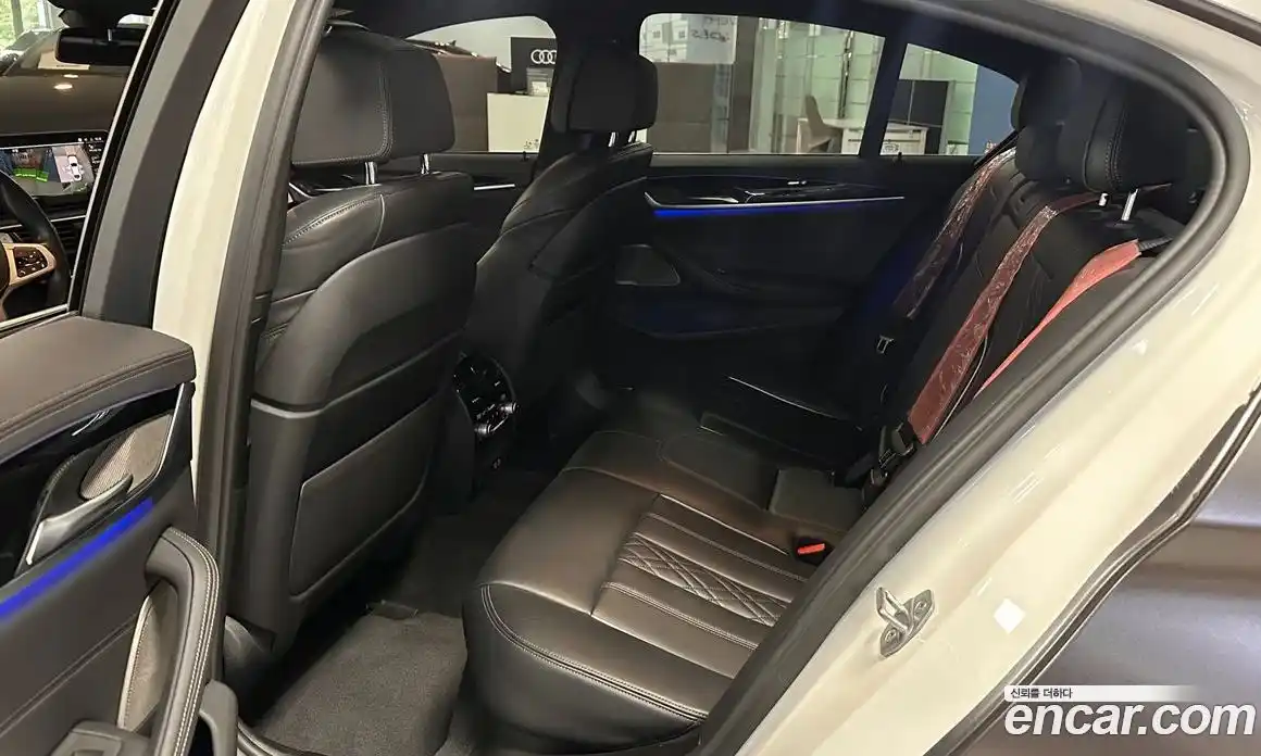 BMW 5 серия 2021 2.0 автомат (гидро), фото 11