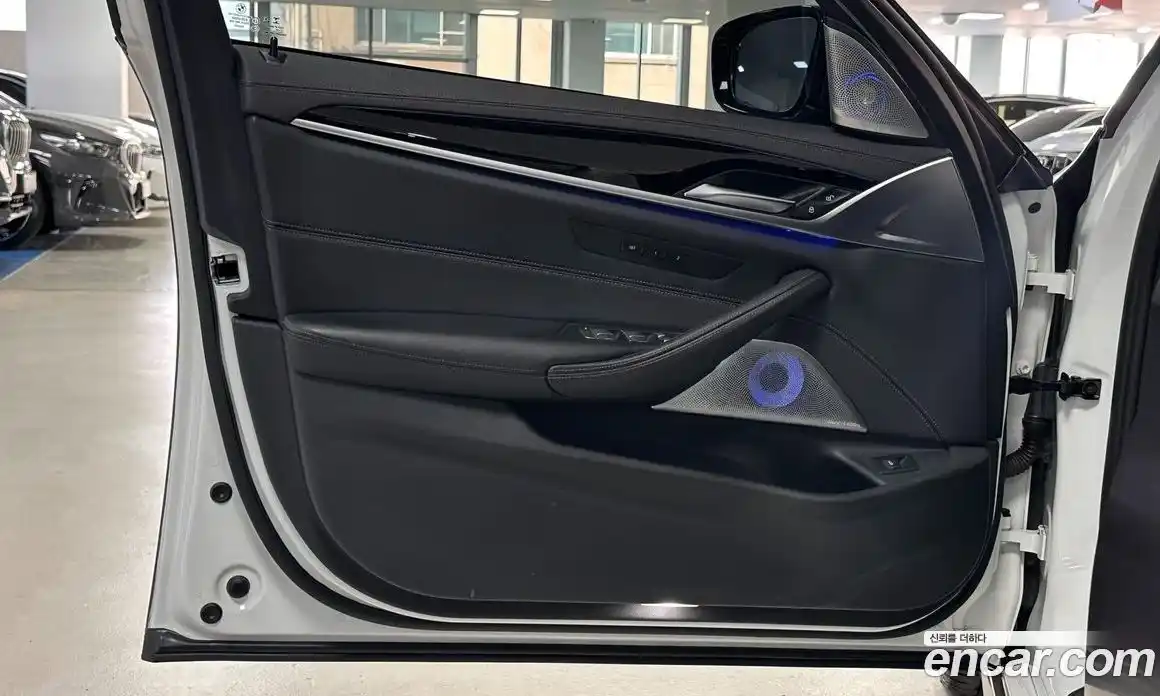 BMW 5 серия 2021 2.0 автомат (гидро), фото 13