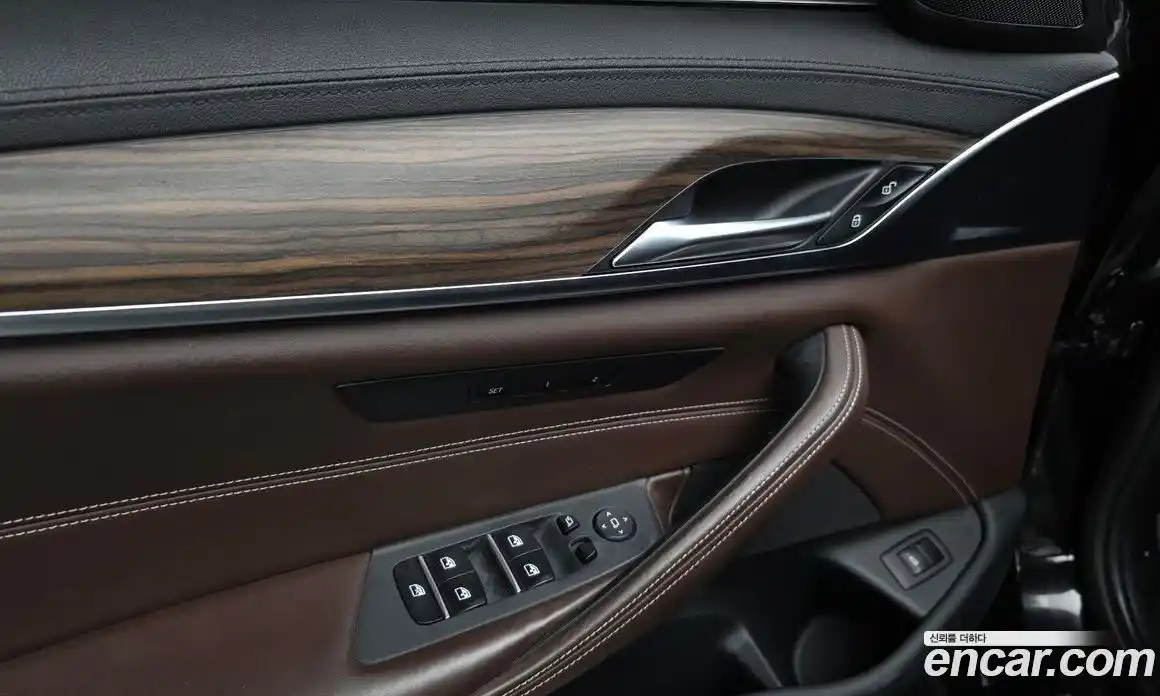 BMW 5 серия 2018 2.0 автомат (гидро), фото 27