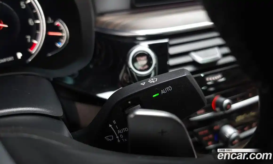 BMW 5 серия 2018 2.0 автомат (гидро), фото 34