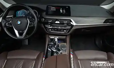 BMW 5 серия 2018 2.0 автомат (гидро), миниатюра 9