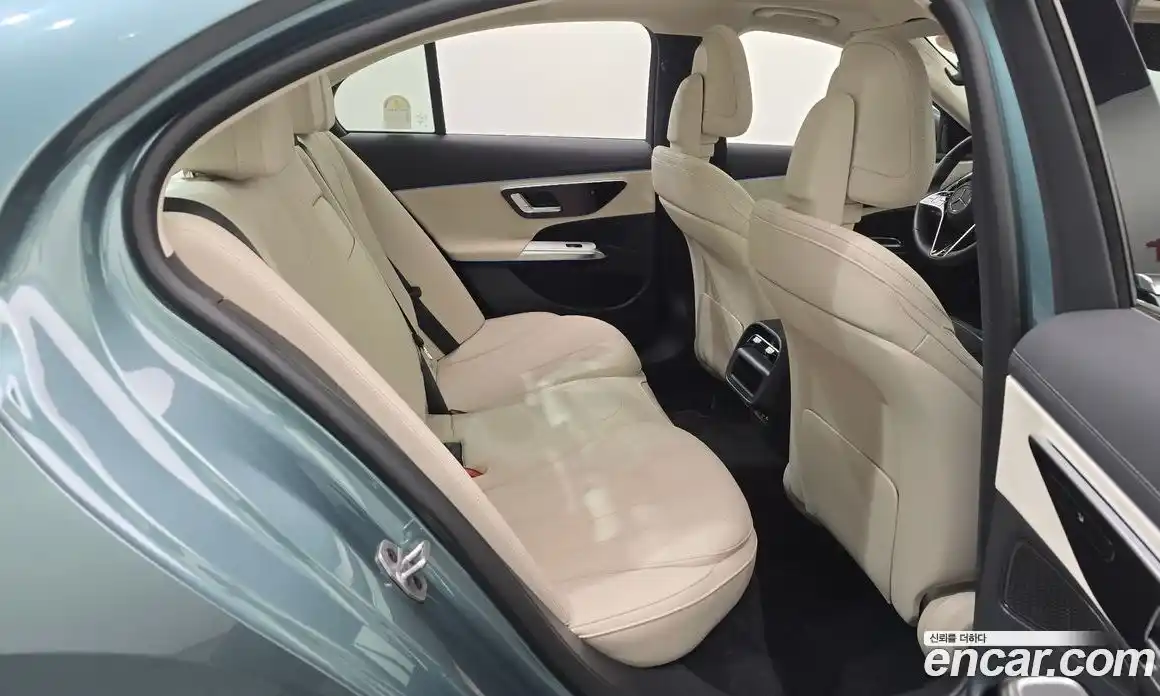 Mercedes-Benz E-Class 2025 2.0 гидро, фото 19