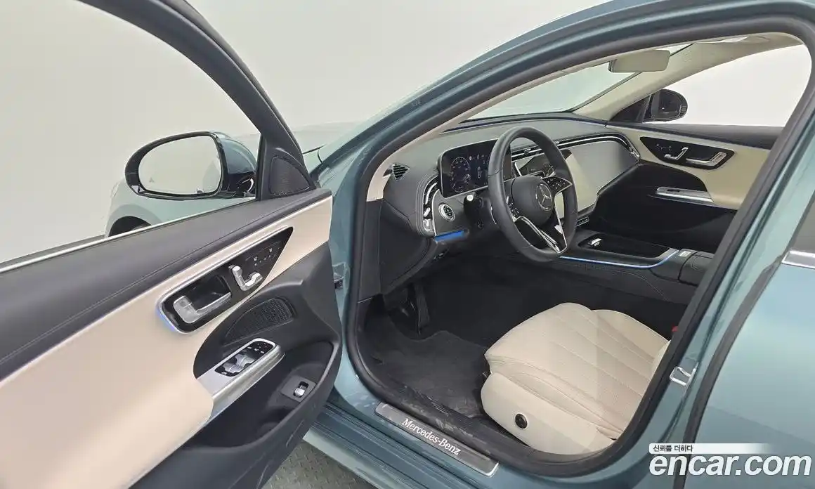 Mercedes-Benz E-Class 2025 2.0 гидро, фото 10
