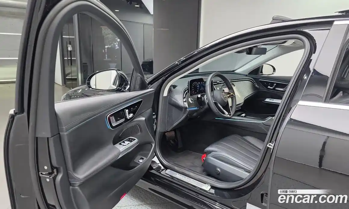 Mercedes-Benz E-Class 2025 2.0 гидро, фото 13