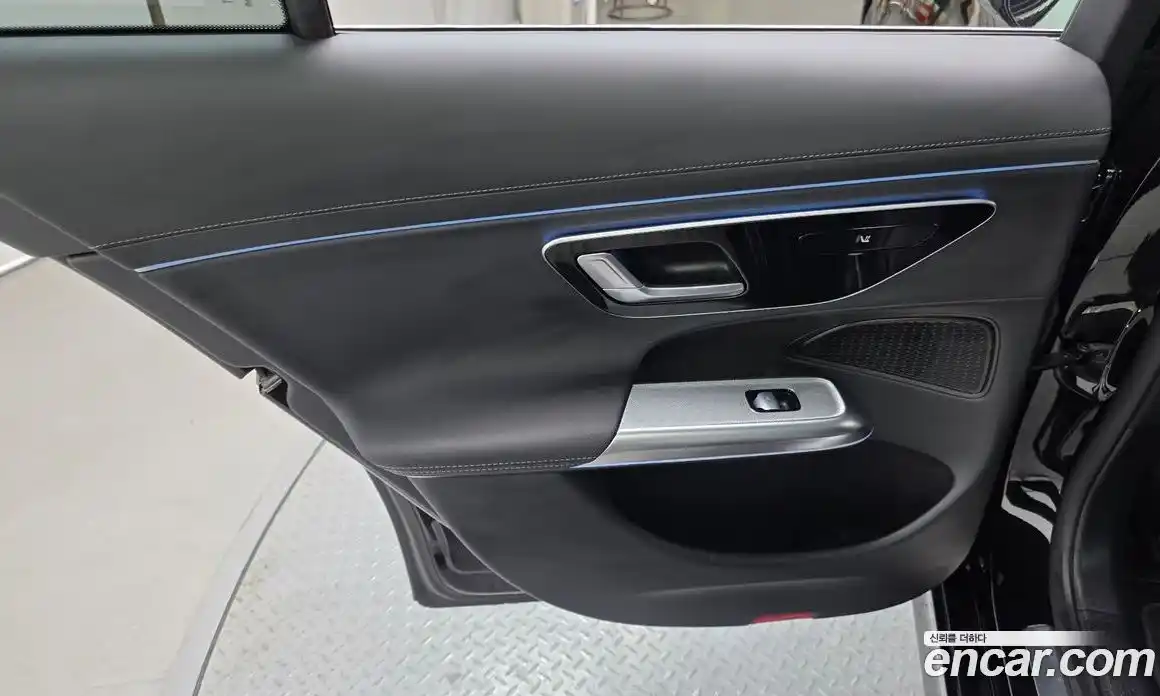 Mercedes-Benz E-Class 2025 2.0 гидро, фото 15
