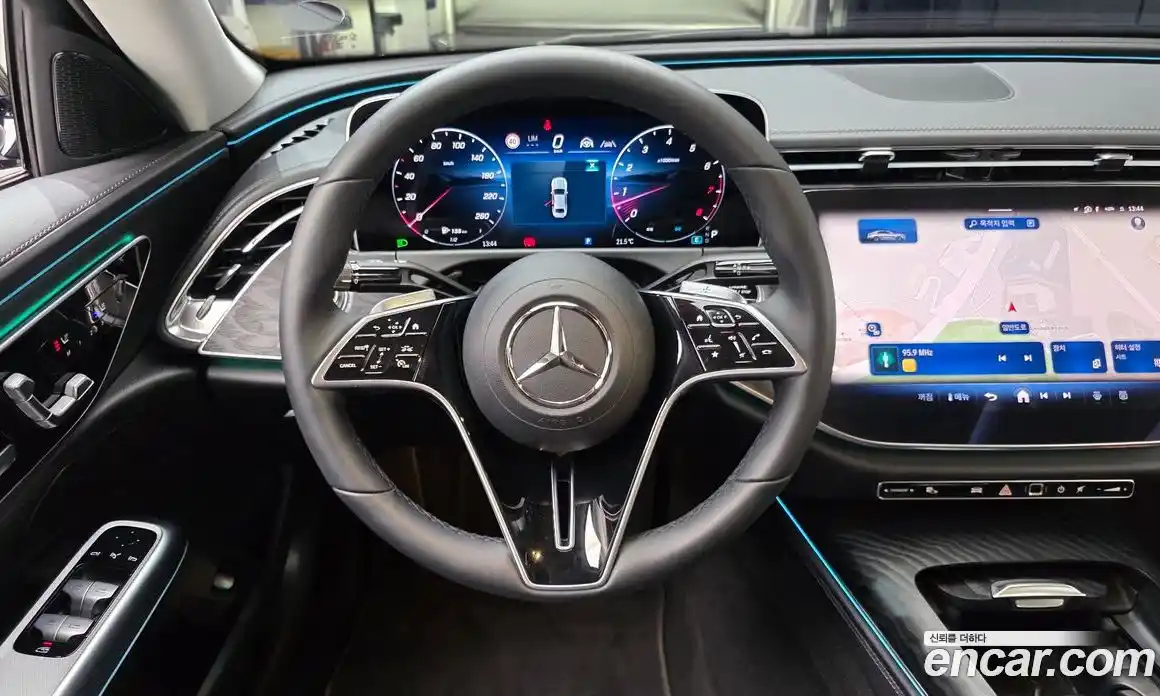 Mercedes-Benz E-Class 2025 2.0 гидро, фото 18
