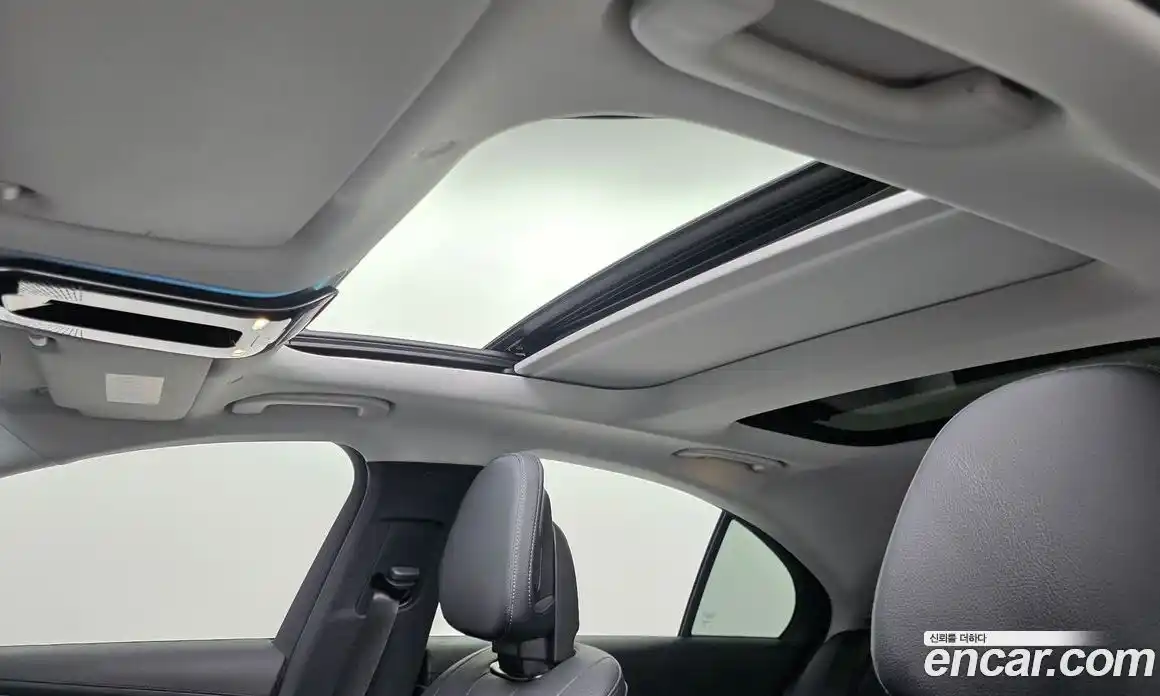 Mercedes-Benz E-Class 2025 2.0 гидро, фото 29