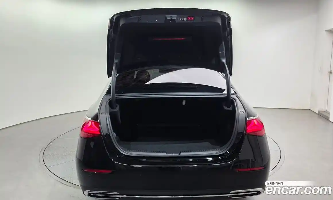 Mercedes-Benz E-Class 2025 2.0 гидро, фото 30