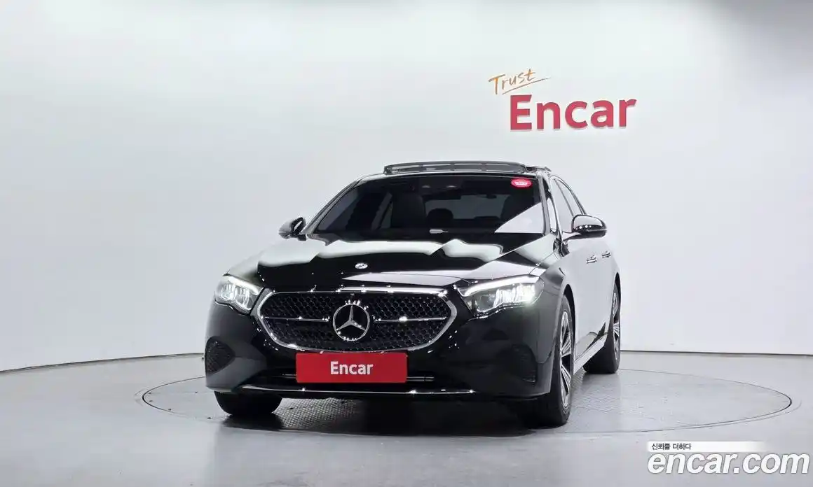 Mercedes-Benz E-Class 2025 2.0 гидро, фото 3