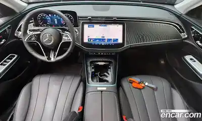 Mercedes-Benz E-Class 2025 2.0 гидро, миниатюра 10