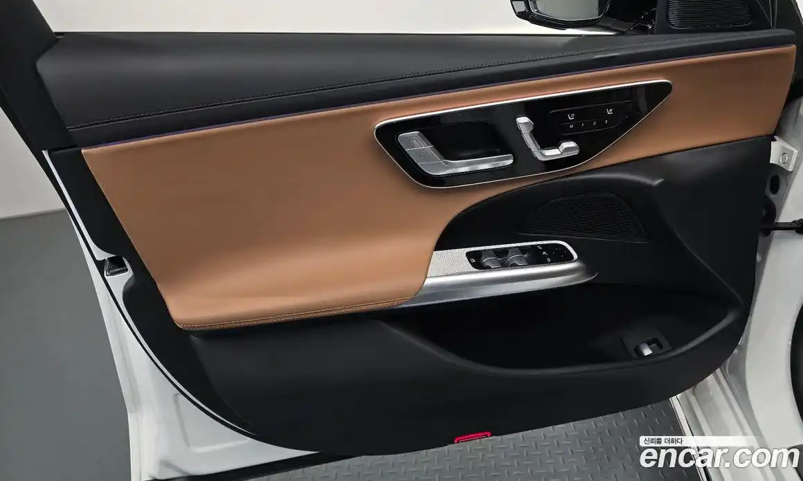 Mercedes-Benz E-Class 2025 2.0 гидро, фото 14