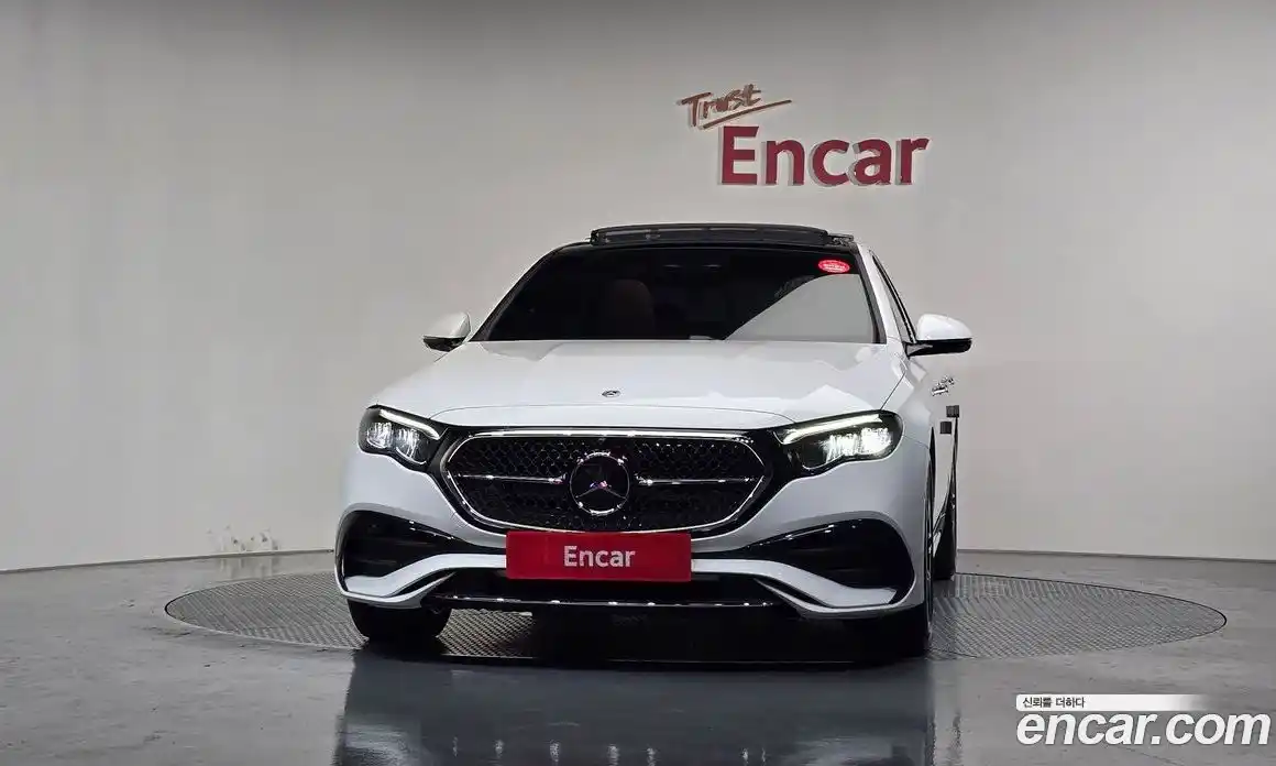 Mercedes-Benz E-Class 2025 2.0 гидро, фото 3