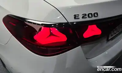 Mercedes-Benz E-Class 2025 2.0 гидро, миниатюра 9