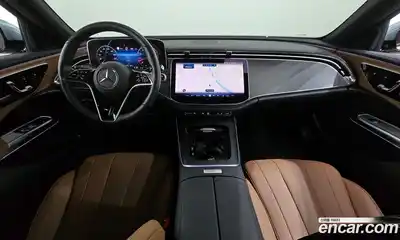 Mercedes-Benz E-Class 2025 2.0 гидро, миниатюра 7