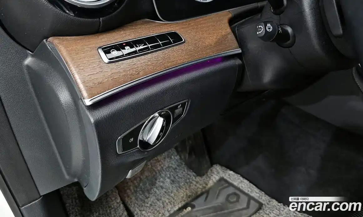 Mercedes-Benz E-Class 2020 2.0 гидро, фото 17