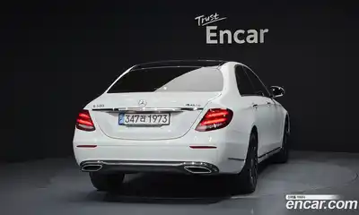 Mercedes-Benz E-Class 2020 2.0 гидро, миниатюра 4