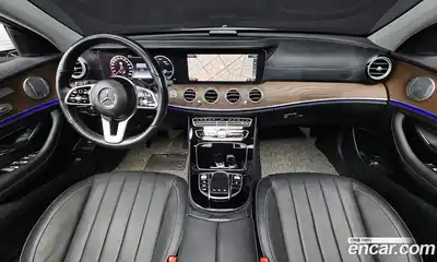 Mercedes-Benz E-Class 2020 2.0 гидро, миниатюра 7