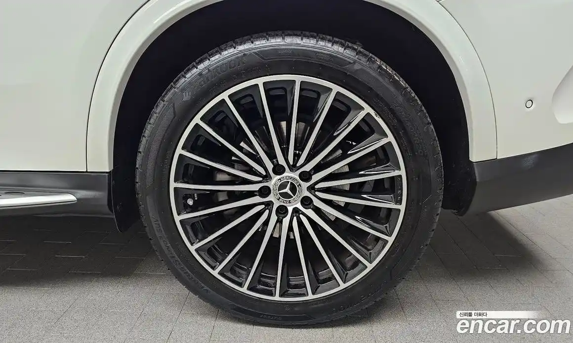 Mercedes-Benz GLC-Class 2024 2.0 гидро, фото 7 Mercedes-Benz GLC-Class 2024 2.0 гидро, фото 7