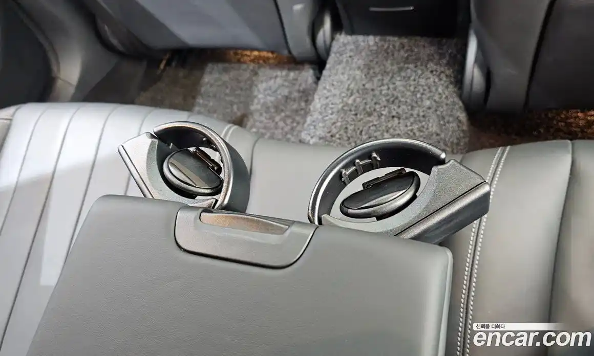 Mercedes-Benz E-Class 2023 2.0 гидро, фото 27