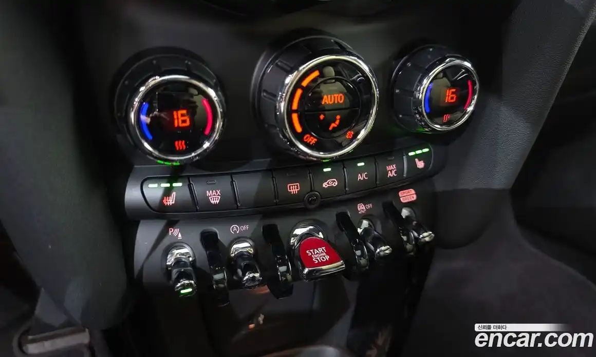 Mini Cooper 2023 1.5 автомат (гидро), фото 30