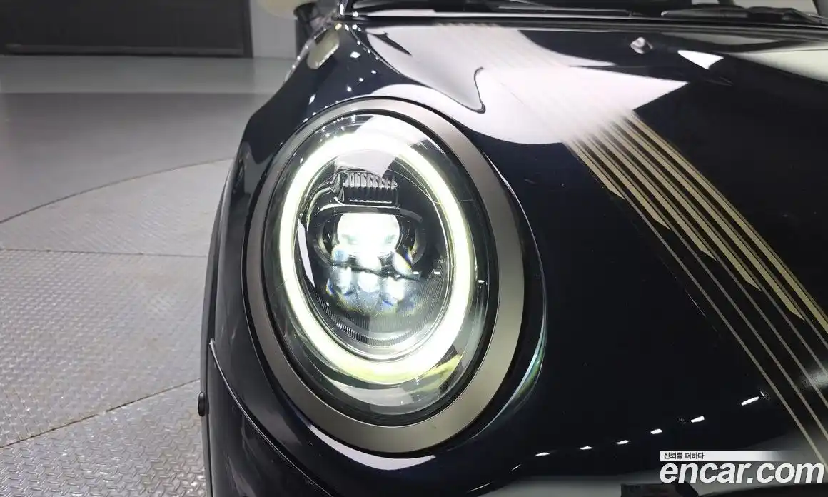 Mini Cooper 2023 1.5 автомат (гидро), фото 8