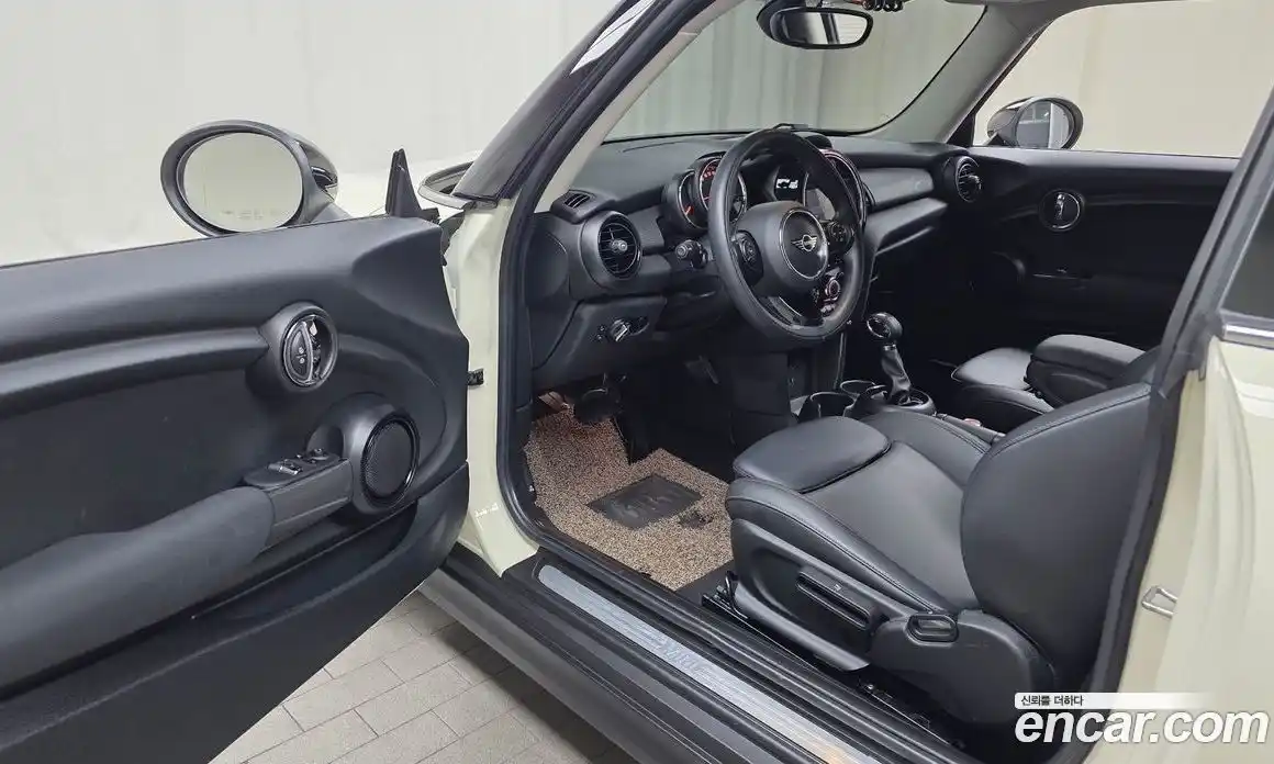 Mini Cooper 2018 1.5 автомат (гидро), фото 13