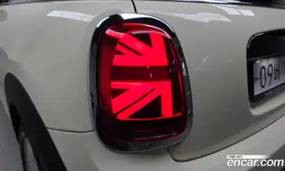 Mini Cooper 2018 1.5 автомат (гидро), миниатюра 9