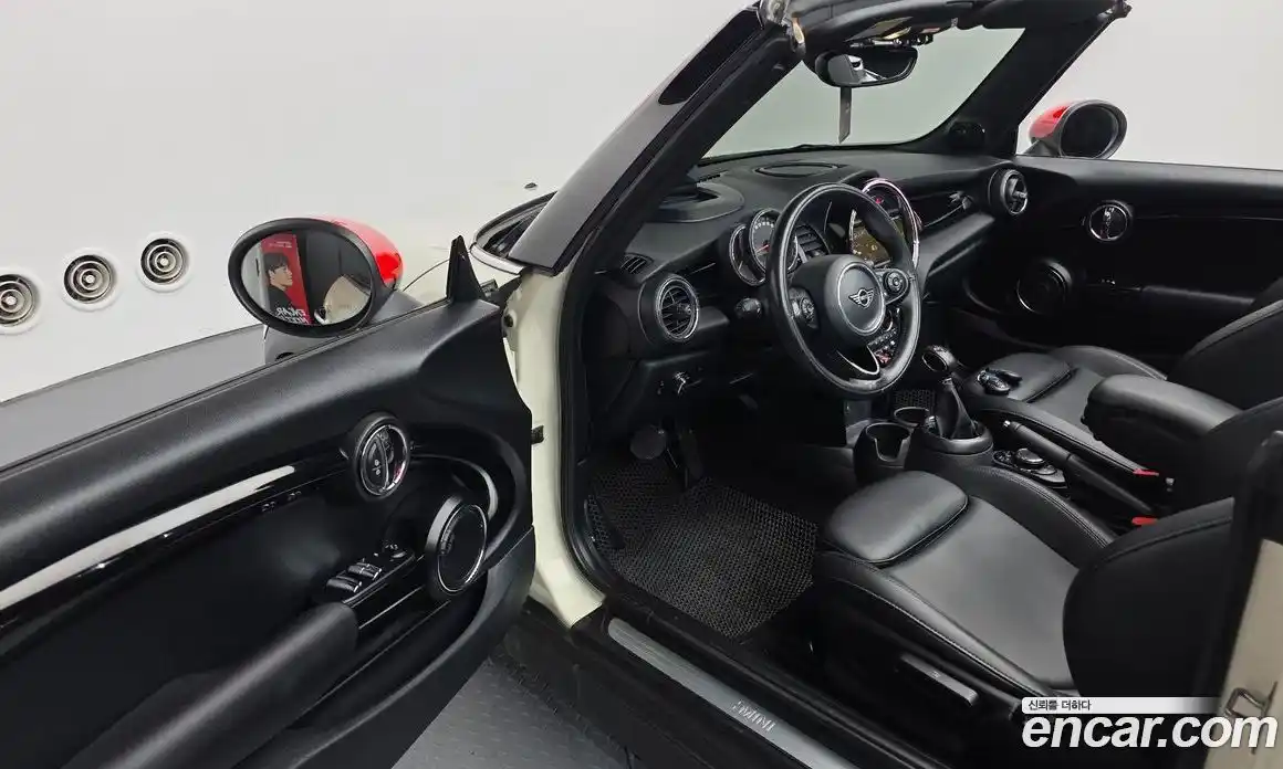 Mini Cooper Convertible 2019 1.5 автомат (гидро), фото 12