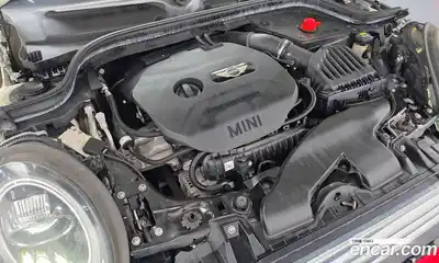 Mini Cooper Convertible 2019 1.5 автомат (гидро), миниатюра 6