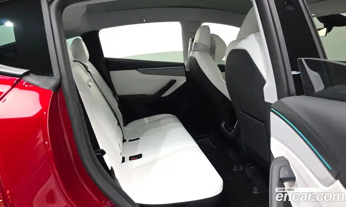 Tesla Model Y 2025 0.2 гидро, фото 18